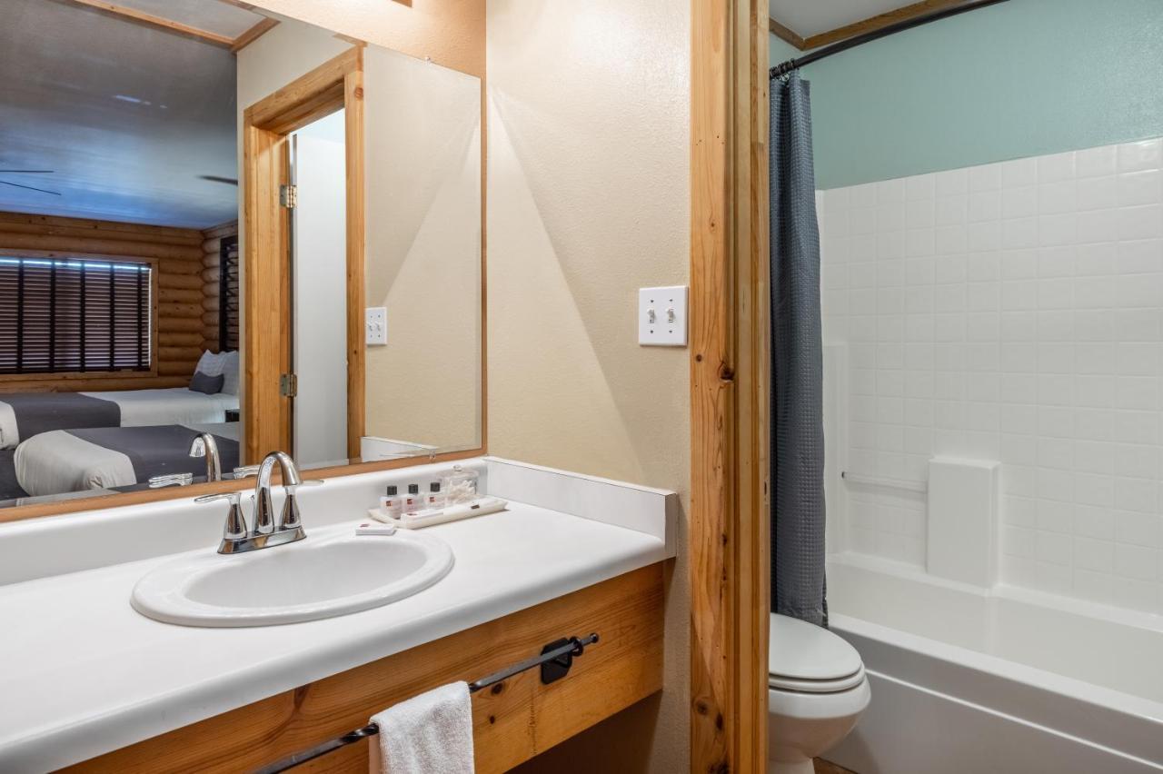Canyons Lodge- A Canyons Collection Property Kanab Bagian luar foto