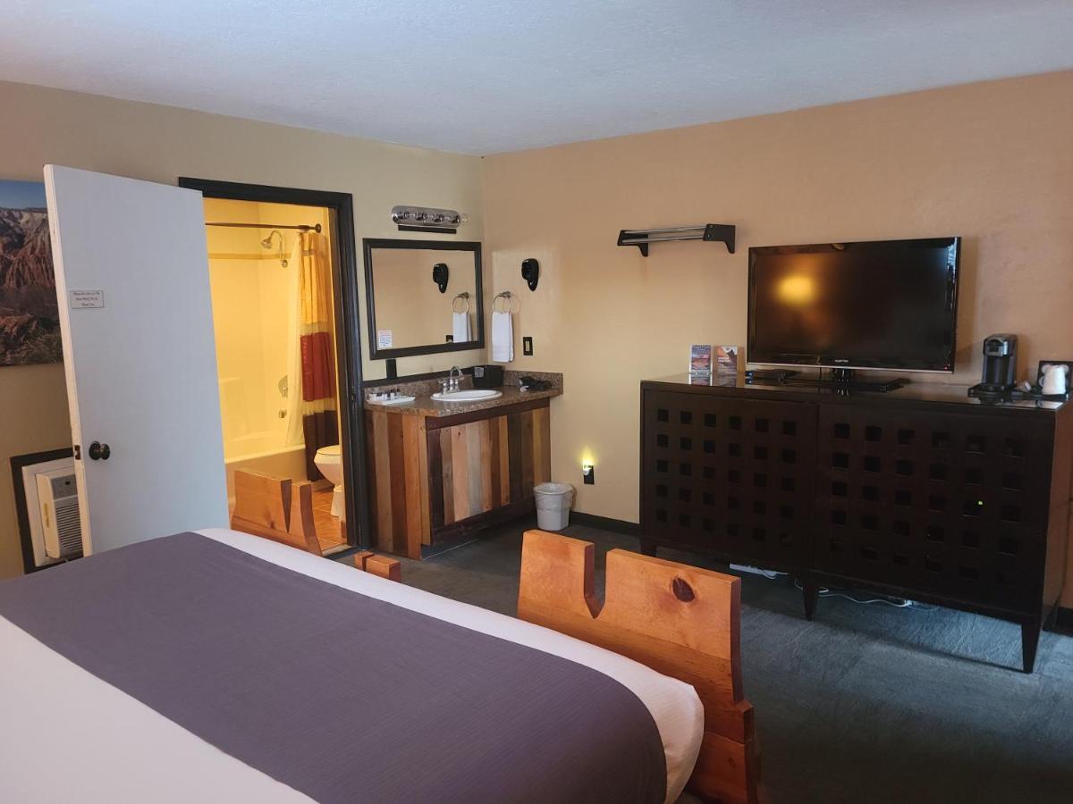 Canyons Lodge- A Canyons Collection Property Kanab Bagian luar foto